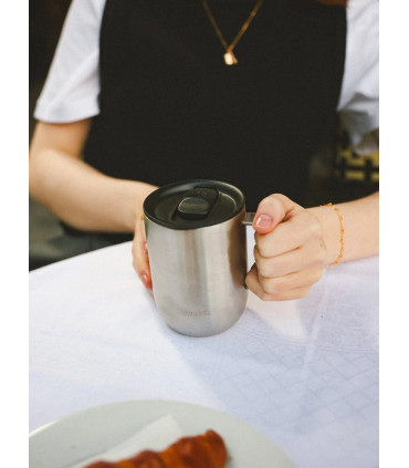 Taza isotérmica con tapa y asa 350ml
